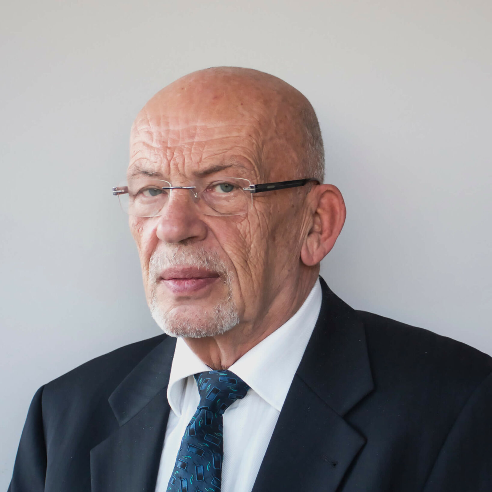 prof. dr inż. Andrzej Hajdasiński